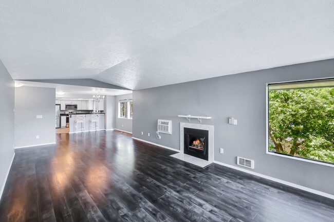 Photo - 162 S Coeur Dalene St Unidad B 301 Rental