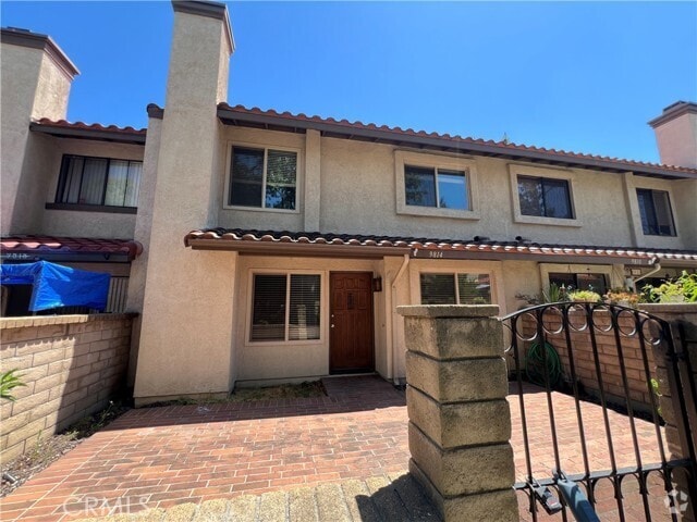 Building Photo - 9814 Ladera Ct Rental