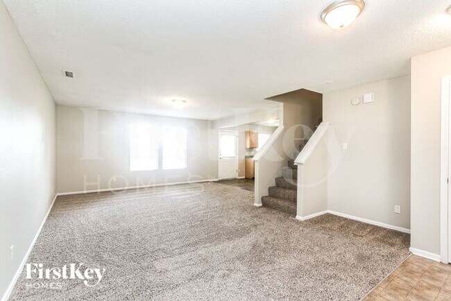 Photo - 10823 Gathering Dr