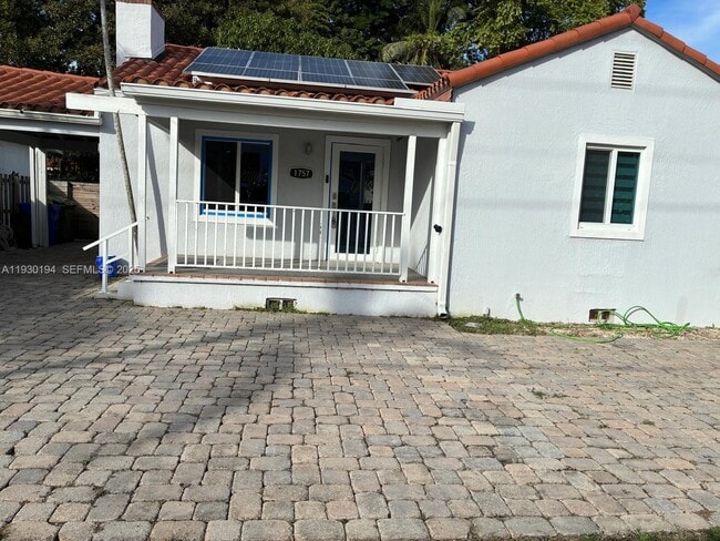 Photo - 1757 SW 24th Ter