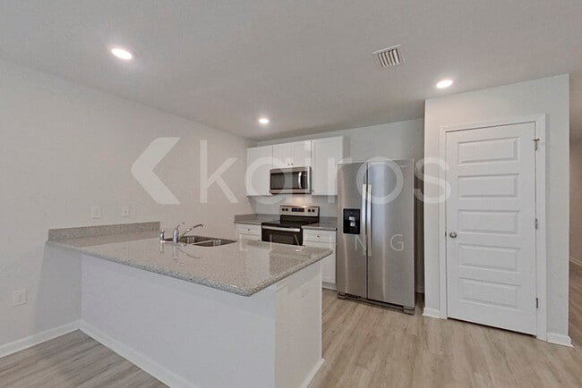 Photo - 108 Swallowtail Ln