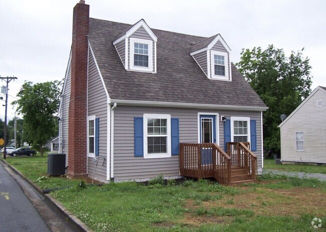 Building Photo - 318 Hood Ave Rental