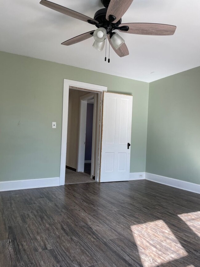 Photo - Five Bedroom Home in Central La Crosse