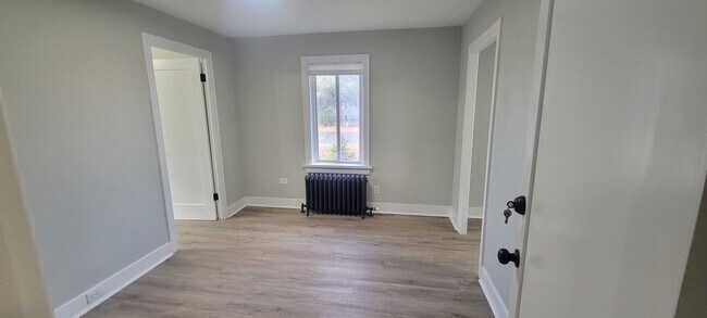 Photo - Swadley Apartments