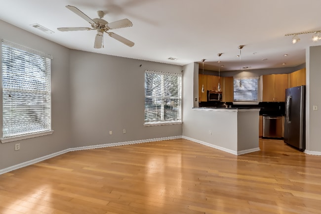 Photo - 435 Highland Ave NE Unit 1121