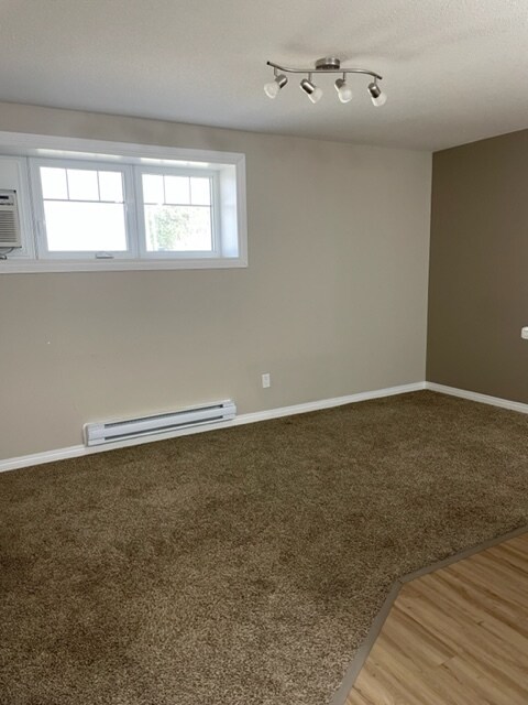 Photo - 1936 Cameron St