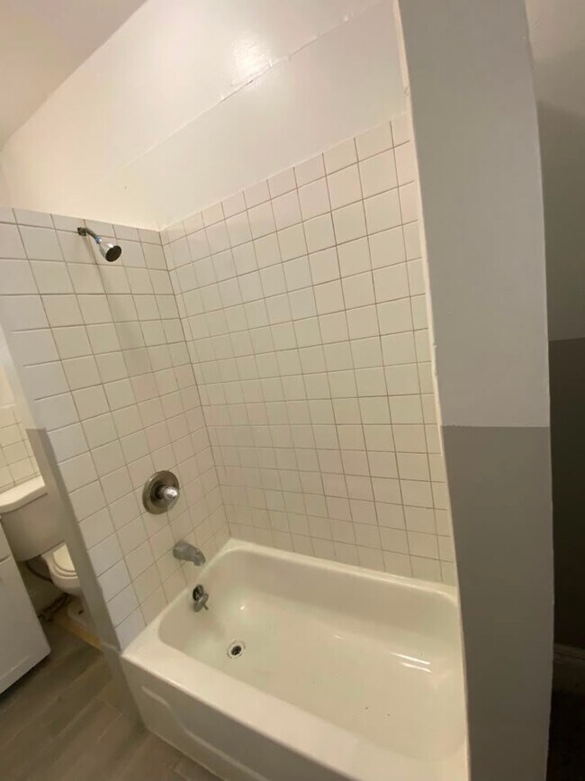 Photo - 12 Riverview Pl Unit 3L