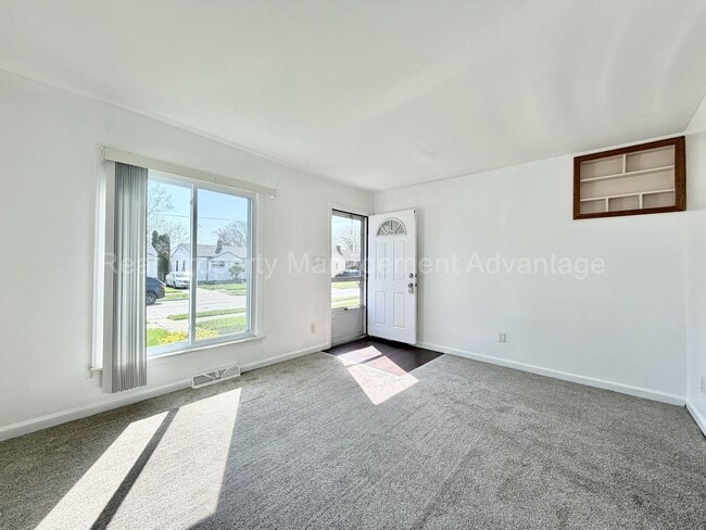 Photo - Meticulously Maintained 2 Bedroom Ranch with Large Backyard!