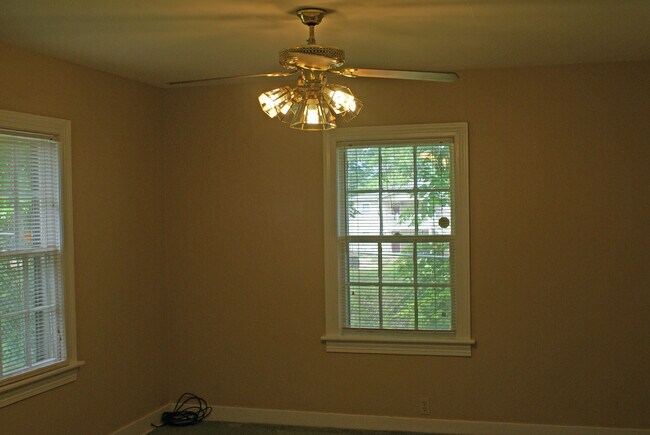 Photo - 308 W Deaderick St