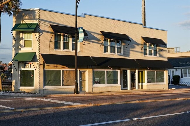 Photo - 421 W Fairbanks Ave