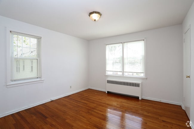Bedroom - Groton Townhomes