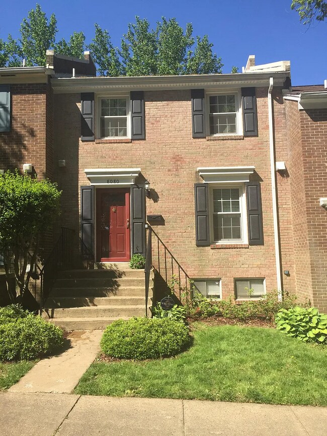 Photo - 8080 Sleepy View Ln