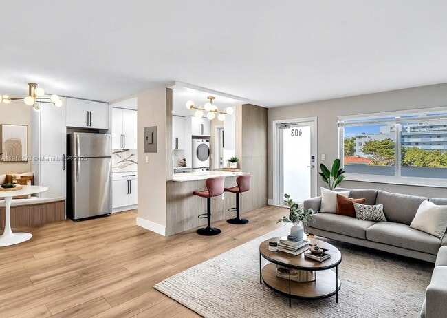 Building Photo - 1030 9th St Unit 403