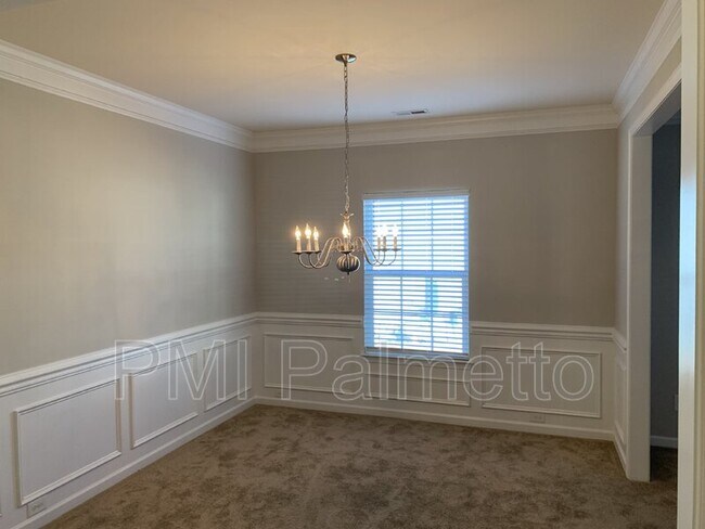 Photo - 481 Whispering Oak Cir