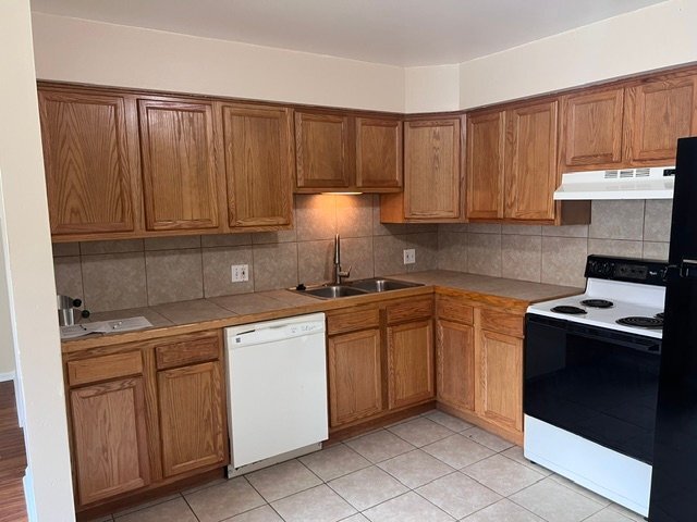 Photo - 14680 Middle Gibraltar Rd Unit 22