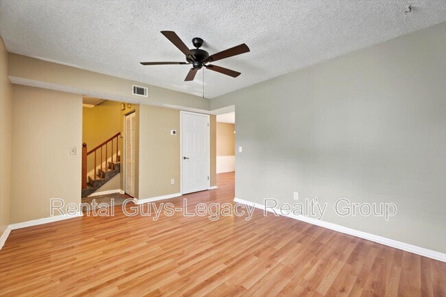 803 Kettering Way