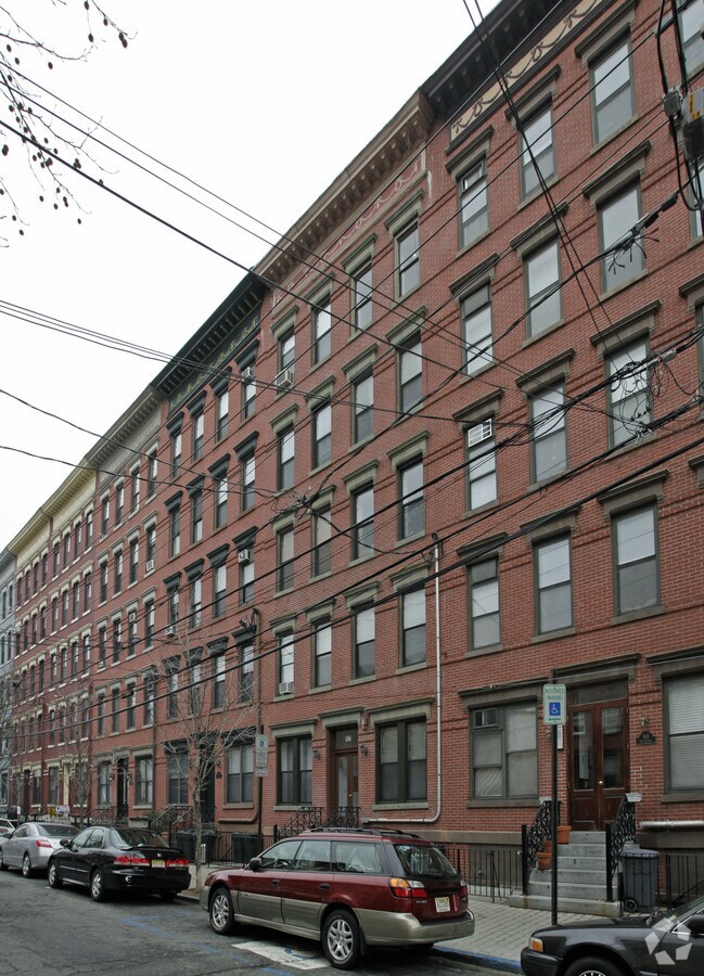 Photo - 807 Park Ave