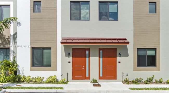 Photo - 1001 NE 58th St