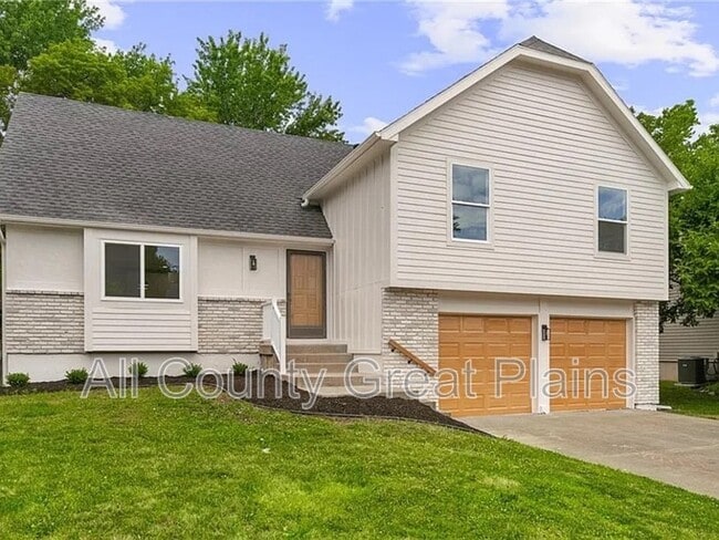 Building Photo - 1917 E Stratford Rd