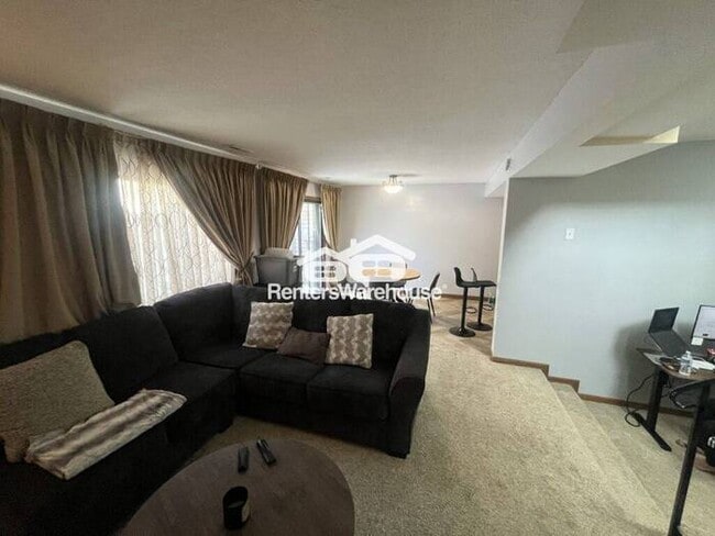 Photo - Cozy, Updated Townhome with Loft & Fireplace