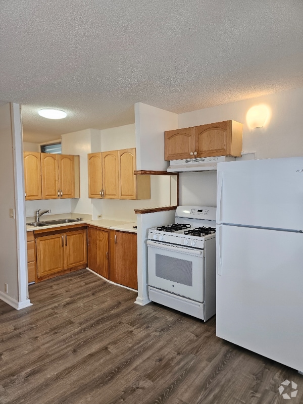 Building Photo - 1559 Thurston Ave Rental