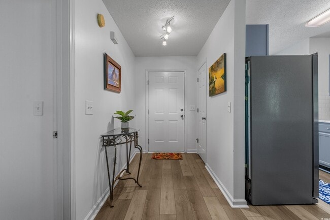 Photo - 1290 White Tree Ln