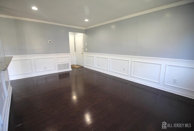 Photo - 3121 Sayre Dr