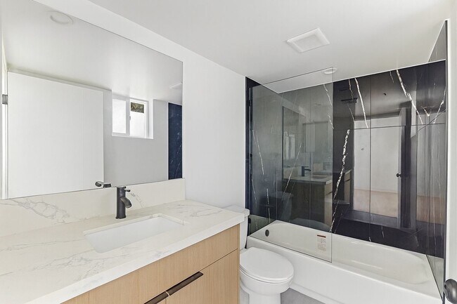 Photo - 4513 Rosewood Ave