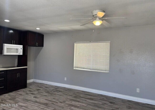 Photo - 1058 W Ave K
