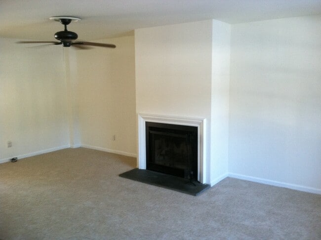 Photo - 406 Tinker Dr