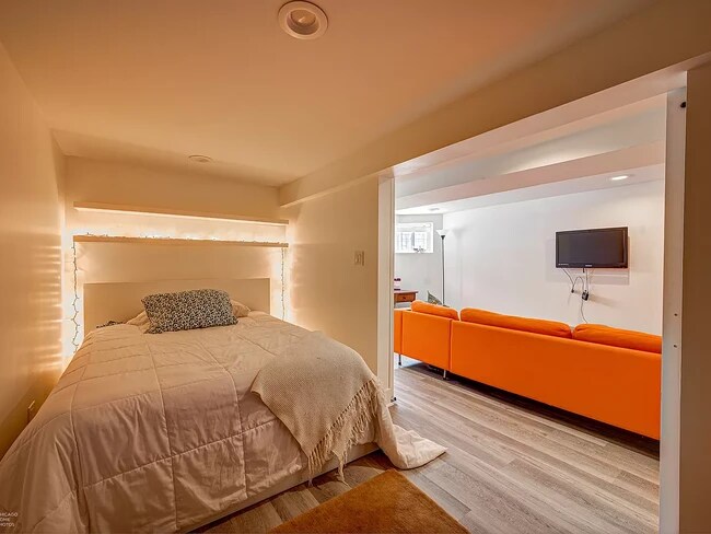 Photo - 2847 W Shakespeare Ave Unidad Garden