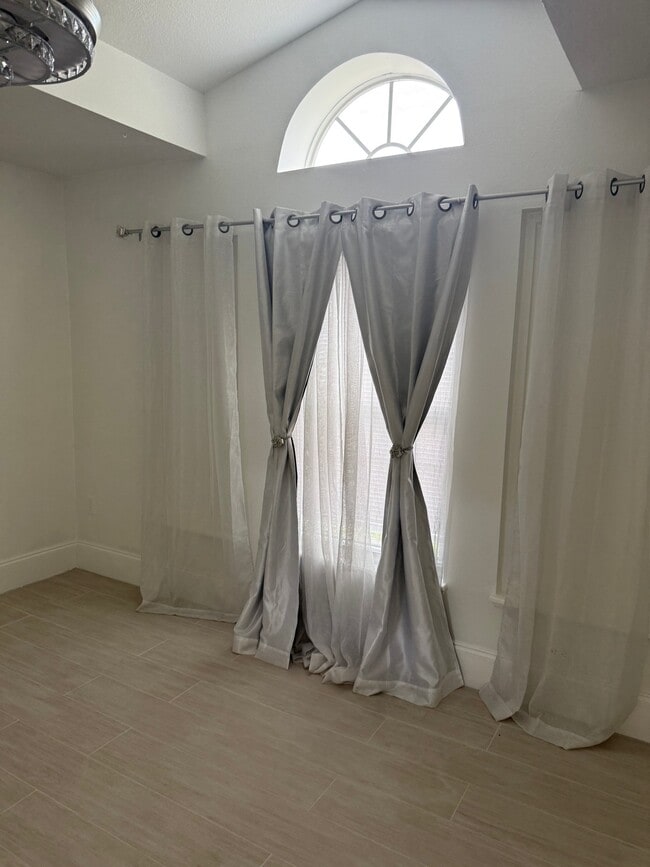 Photo - 11112 Fairhaven Way