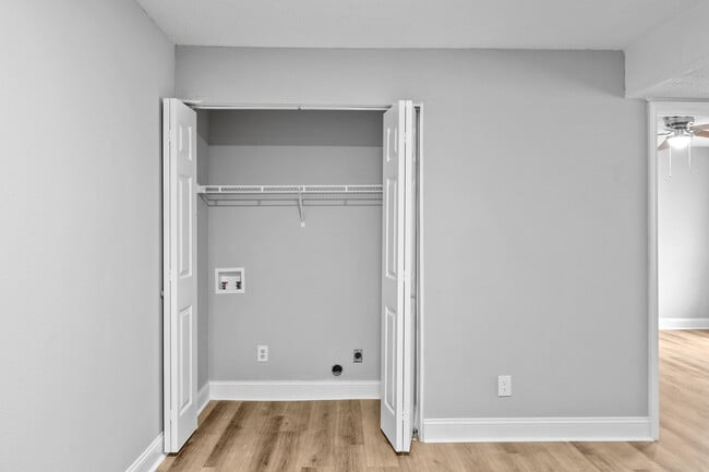 Pineview Apartments