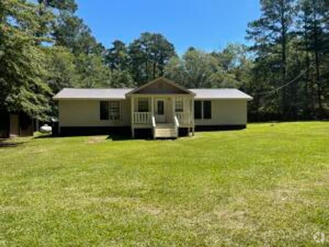 Building Photo - A Getaway Near the Lake- 3 Bedroom, 2 Bath... Rental