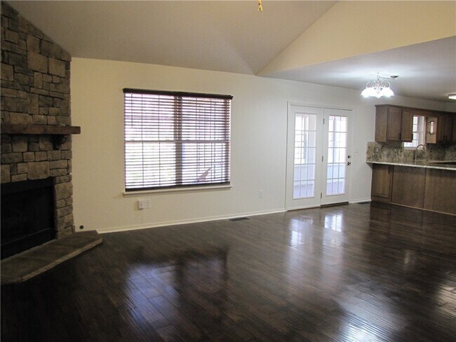 Photo - 70 Merritt Dr