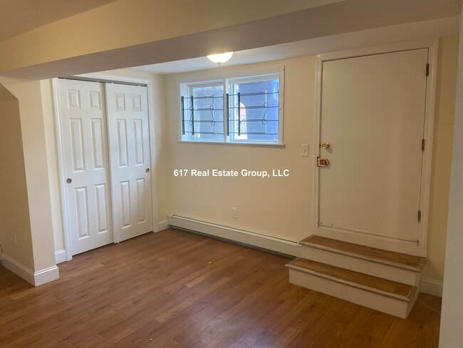 Building Photo - 381 Harvard St Unit 1A