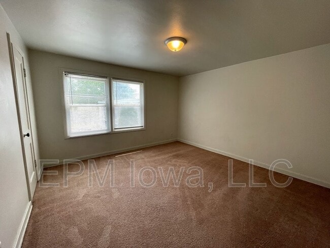 Photo - 219 Madison St