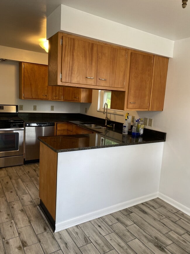 Photo - 4947 Charlemar Dr Unit 2