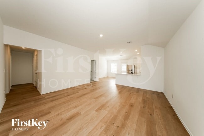 421 Kale Rd
