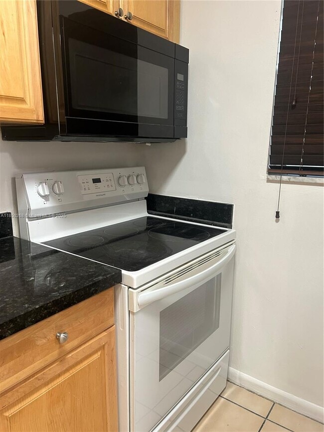 Photo - 17255 SW 95th Ave Unit J223