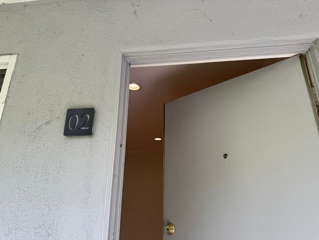 Photo - 10876 Palms Blvd Unidad 02