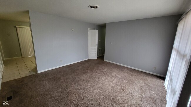 Photo - 4940 Leone Dr