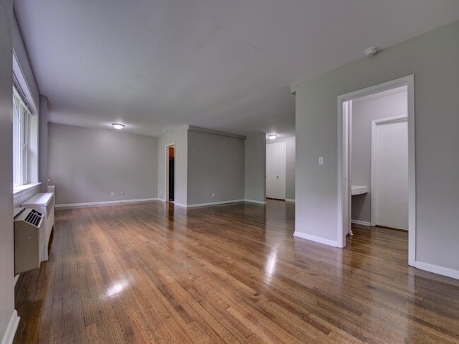 Riverhill Apartments