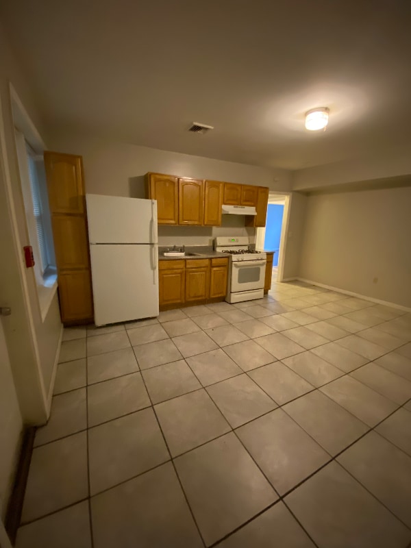 Building Photo - 12-20-20 Rockville St Unit 16C Rental