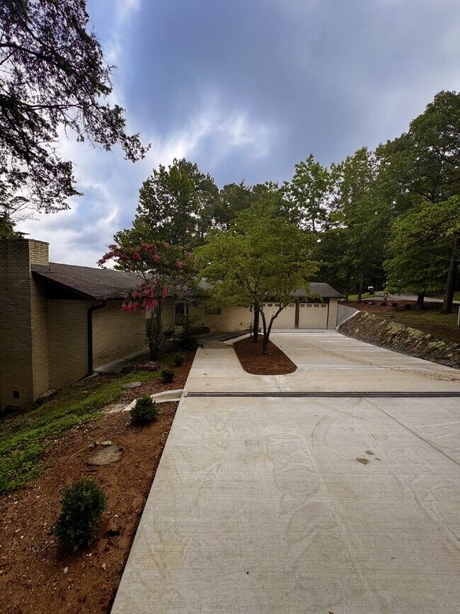 Photo - 15344 Dutchmans Dr