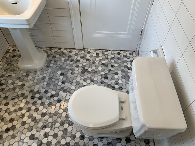 Photo - 2638 Fenwick Rd