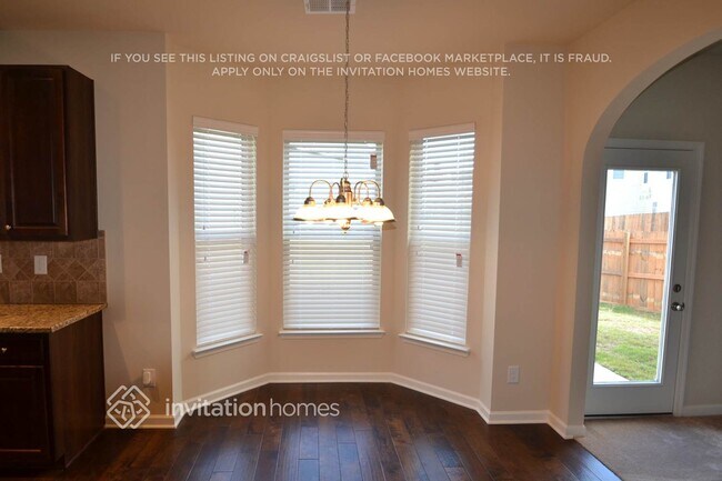 Photo - 4324 Grove Lake St SW