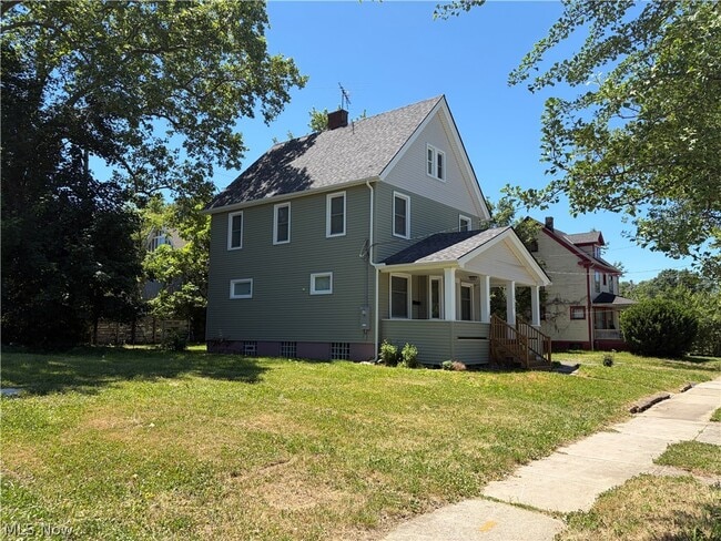 Photo - 10524 Lee Ave