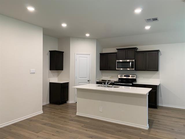 Photo - 240 Boxwood Dr