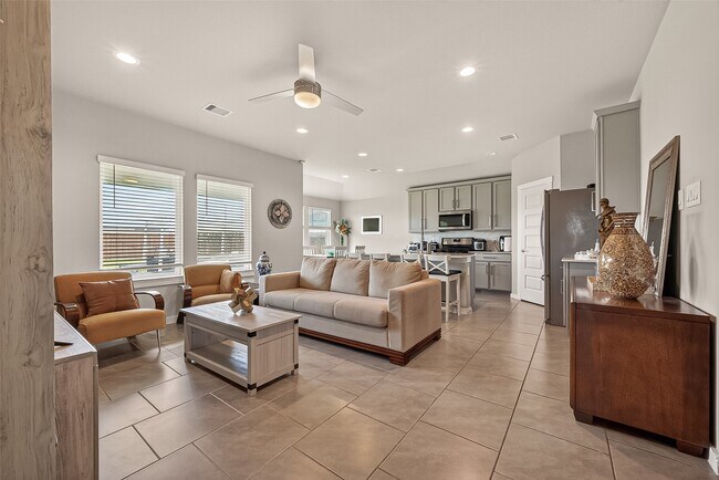 Photo - 3822 Sparkman Ln